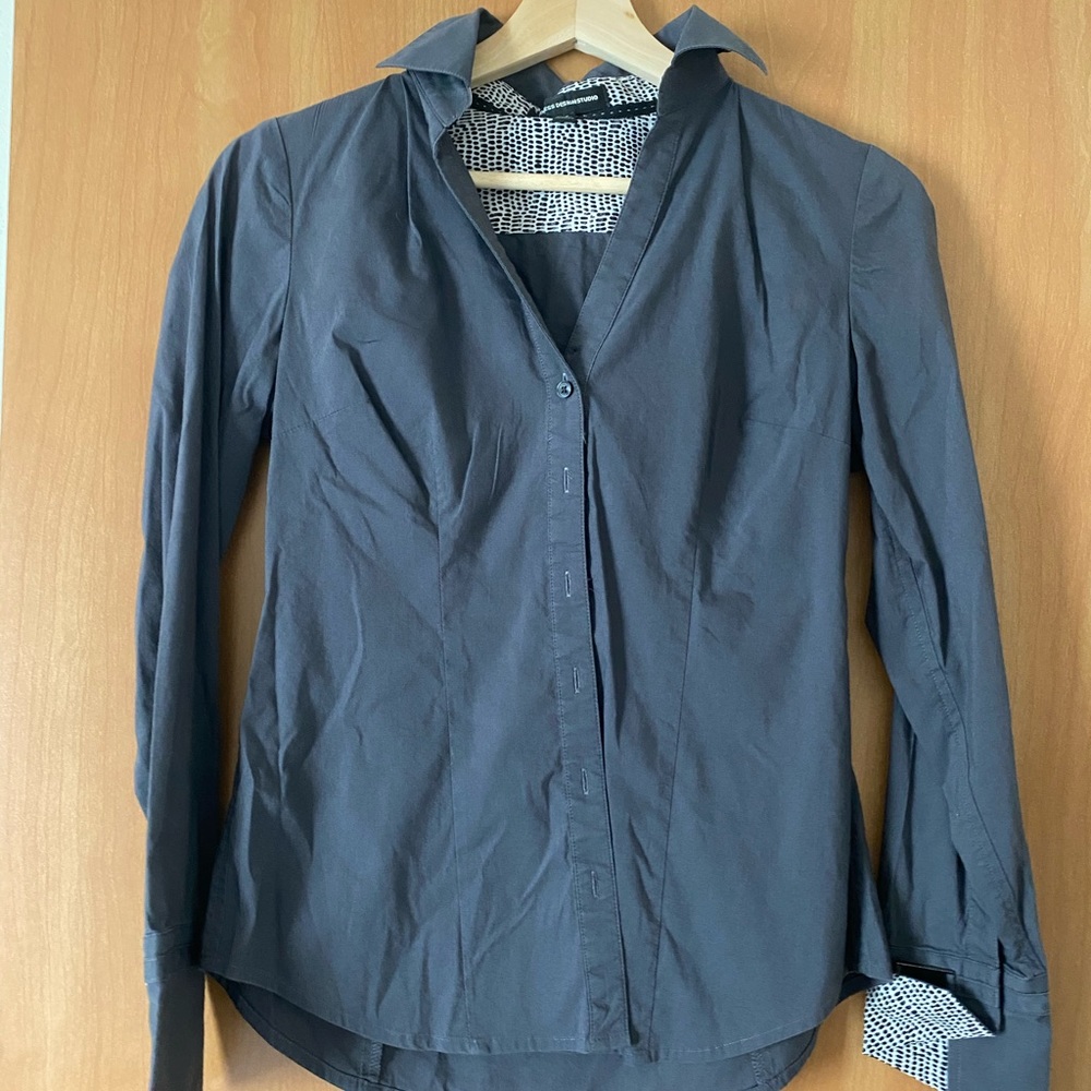 5/$40 - Women’s Business Dress Shirt, Expess